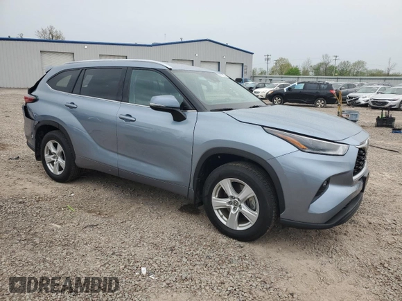 2021 Toyota Highlander L z VIN 5TDBZRBH0MS138565, wystawiony jako Copart lot #56910965 z przebiegiem 48 074 mil mil oraz Szkoda całkowita • Salvage title. Historia ofert i sprzedaży dostępna na DreamBid. Obrazek 4.