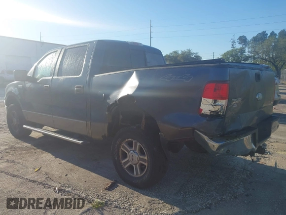 2006 Ford F-150 XLT with VIN 1FTPW14516FB55641, listed as a IAAI auction lot 41798864 with 204,517 mi miles. Bid and sale history available at carsss.com. Image 3.