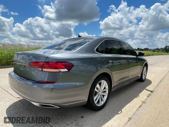 2020 Volkswagen Passat SE z VIN 1VWSA7A30LC007425, wystawiony jako Copart lot #62712615 z przebiegiem 117 196 mil mil oraz Czysty tytuł • Clean title. Historia ofert i sprzedaży dostępna na DreamBid. Obrazek 4.