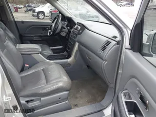 2005 Honda Pilot EX-L with VIN 5FNYF18535B035342, listed as a IAAI auction lot 41300923 with 1 mi miles. Bid and sale history available at carsss.com. Image 5.
