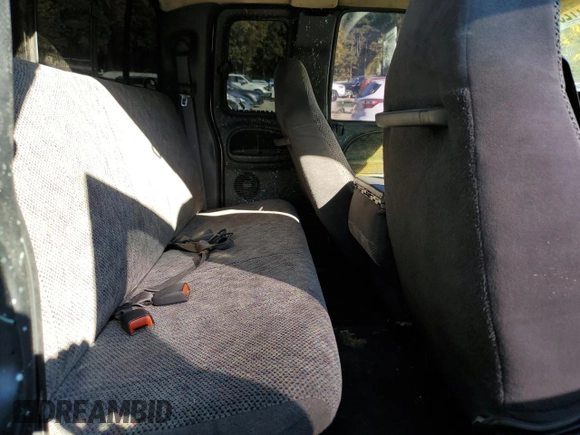 1999 Dodge Ram 2500 with VIN 1B7KC2368XJ548487, listed as a Copart auction lot 77256244 with 301,818 mi miles and Salvage Title. Bid and sale history available at carsss.com. Image 10.