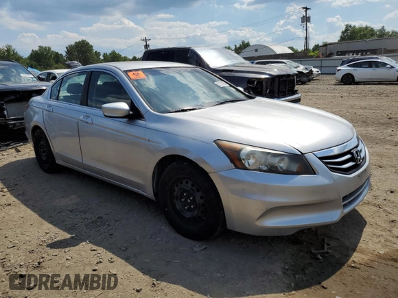 2011 Honda Accord LX z VIN 1HGCP2F37BA147663, wystawiony jako Copart lot #85851174 z przebiegiem Nie podano mil oraz Szkoda całkowita • Salvage title. Historia ofert i sprzedaży dostępna na DreamBid. Obrazek 4.