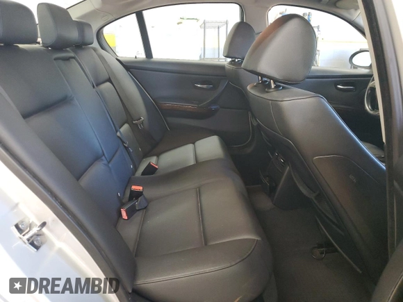2006 BMW 3 Series 325i with VIN WBAVB13546KR64463, listed as a Copart auction lot 55765055 with 236,997 mi miles and Salvage title. Bid and sale history available at DreamBid. Image 10.