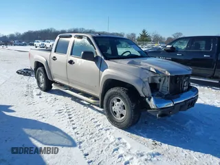 2006 GMC Canyon SLT with VIN 1GTDT136068228749, listed as a IAAI auction lot 41352197 with 207,162 mi miles. Bid and sale history available at carsss.com. Image 1.