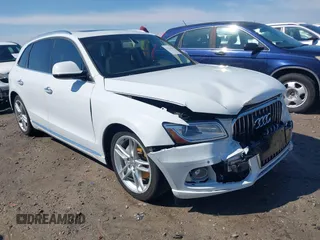 2015 Audi Q5 Premium Plus z VIN WA1LFAFP2FA073812, wystawiony jako IAAI lot #41834158 z przebiegiem 167 899 mil mil oraz . Historia ofert i sprzedaży dostępna na DreamBid. Obrazek 1.