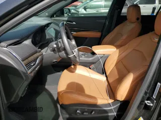 2020 Cadillac XT4 FWD Sport z VIN 1GYFZER49LF079277, wystawiony jako Copart lot #46980405 z przebiegiem 64 140 mil mil oraz Szkoda całkowita • Salvage title. Historia ofert i sprzedaży dostępna na DreamBid. Obrazek 7.