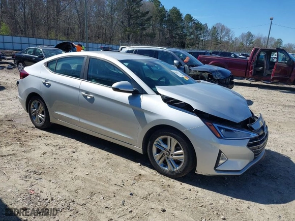 2019 Hyundai Elantra Preferred with VIN KMHD84LF4KU743494, listed as a IAAI auction lot 41821777 with 147,704 mi miles. Bid and sale history available at carsss.com. Image 1.