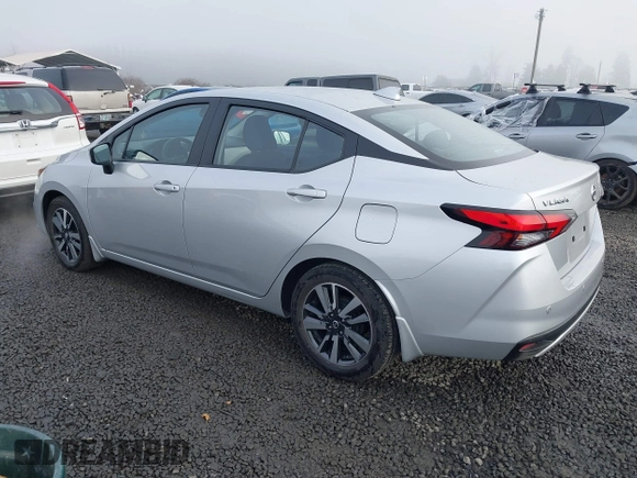 2022 Nissan Versa SV z VIN 3N1CN8EV4NL848302, wystawiony jako IAAI lot #41364363 z przebiegiem 18 556 mil mil oraz . Historia ofert i sprzedaży dostępna na DreamBid. Obrazek 3.