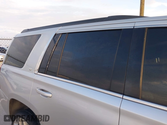 2015 Chevrolet Tahoe LT with VIN 1GNSCBKC2FR232095, listed as a IAAI auction lot 42718627 with 174,130 mi miles and . Bid and sale history available at DreamBid. Image 6.