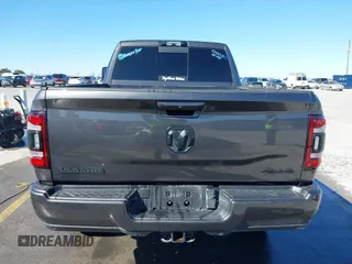 2024 Ram 2500 Laramie with VIN 3C6UR5FL0RG117504, listed as a IAAI auction lot 41728513 with 31,433 mi miles. Bid and sale history available at carsss.com. Image 17.