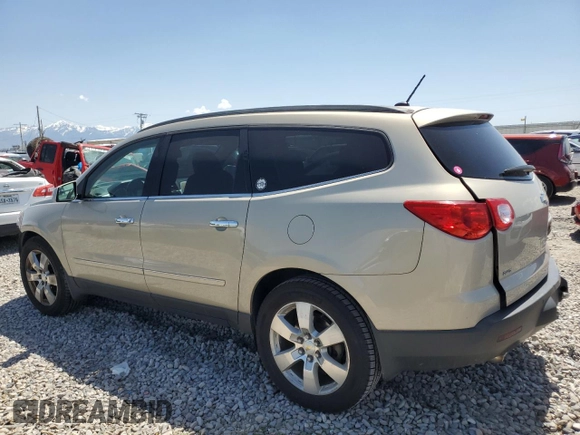 2012 Chevrolet Traverse LTZ z VIN 1GNKVLEDXCJ157466, wystawiony jako Copart lot #56336585 z przebiegiem 207 105 mil mil oraz Szkoda całkowita • Salvage title. Historia ofert i sprzedaży dostępna na DreamBid. Obrazek 2.