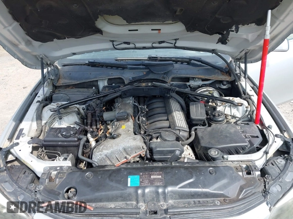2007 BMW 5 Series 530xi with VIN WBANF73557CU22632, listed as a IAAI auction lot 42146692 with 136,547 mi miles and . Bid and sale history available at carsss.com. Image 10.