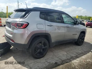 2019 Jeep Compass Trailhawk z VIN 3C4NJDDB3KT739939, wystawiony jako Copart lot #56695985 z przebiegiem 99 941 mil mil oraz Szkoda całkowita • Salvage title. Historia ofert i sprzedaży dostępna na DreamBid. Obrazek 3.