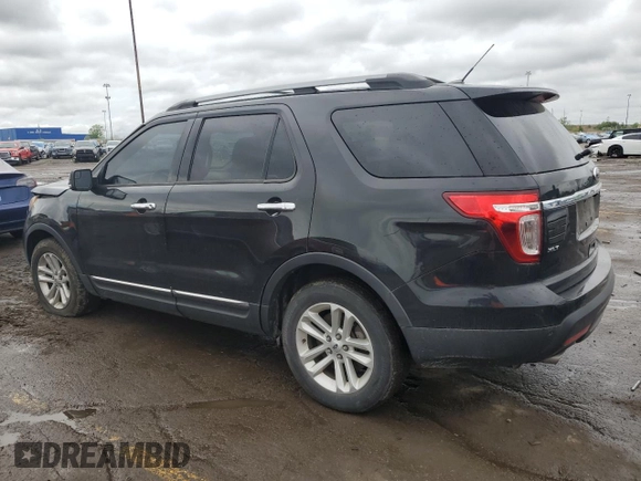 2014 Ford Explorer XLT with VIN 1FM5K7D82EGA54225, listed as a Copart auction lot 56227785 with 220,809 mi miles and Clean title. Bid and sale history available at DreamBid. Image 2.