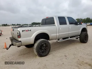 2011 Ford F-250 XL z VIN 1FT7W2BTXBEA89677, wystawiony jako Copart lot #55258135 z przebiegiem 285 071 mil mil oraz Czysty tytuł • Clean title. Historia ofert i sprzedaży dostępna na DreamBid. Obrazek 3.
