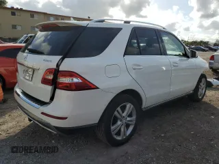 2015 Mercedes-Benz M 350 z VIN 4JGDA5HB6FA507145, wystawiony jako Copart lot #73057342 z przebiegiem 93 673 mil mil oraz . Historia ofert i sprzedaży dostępna na DreamBid. Obrazek 3.