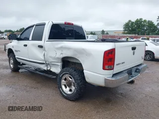 2006 Dodge 2500 SLT z VIN 3D7KS28C36G230672, wystawiony jako IAAI lot #42396365 z przebiegiem 190 519 mil mil oraz . Historia ofert i sprzedaży dostępna na DreamBid. Obrazek 3.