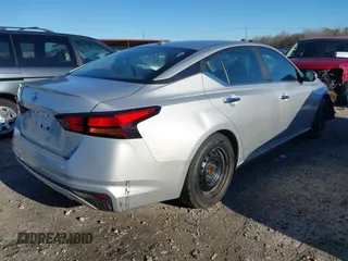 2020 Nissan Altima 2.5 S with VIN 1N4BL4BVXLC134054, listed as a IAAI auction lot 41812084 with 126,059 mi miles. Bid and sale history available at carsss.com. Image 4.