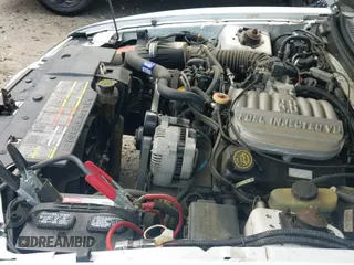 1994 Ford Mustang z VIN 1FALP4049RF208106, wystawiony jako IAAI lot #42259902 z przebiegiem 216 229 mil mil oraz . Historia ofert i sprzedaży dostępna na DreamBid. Obrazek 22.