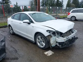 2018 Ford Fusion SE with VIN 3FA6P0HD7JR180937, listed as a IAAI auction lot 41841957 with NaN miles. Bid and sale history available at carsss.com. Image 1.