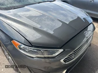 2020 Ford Fusion SEL with VIN 3FA6P0CD7LR197568, listed as a IAAI auction lot 42725343 with 111,304 mi miles and . Bid and sale history available at DreamBid. Image 10.