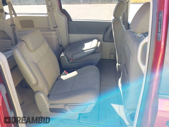 2008 Chrysler Town & Country LX with VIN 2A8HR44H18R780374, listed as a IAAI auction lot 41854943 with 219,560 mi miles and . Bid and sale history available at DreamBid. Image 8.