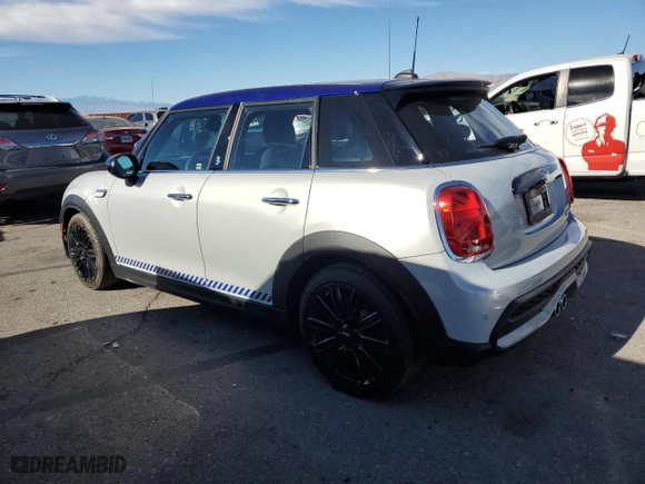 2022 MINI Hardtop 4 Door Cooper S with VIN WMW53DK06N2S28644, listed as a Copart auction lot 83390084 with 13543 miles and Salvage Title. Bid and sale history available at carsss.com. Image 2.