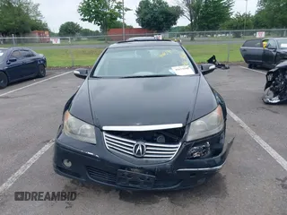 2005 Acura RL with VIN JH4KB16555C015724, listed as a IAAI auction lot 42634598 with 241,510 mi miles and . Bid and sale history available at DreamBid. Image 6.