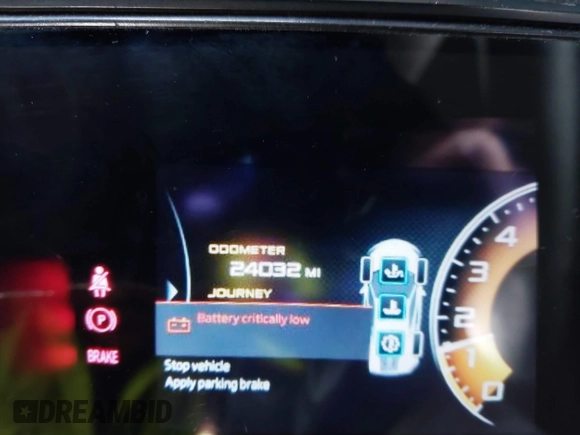 2019 McLaren 570S z VIN SBM13DAA2KW006285, wystawiony jako IAAI lot #41774081 z przebiegiem 24 032 mil mil oraz . Historia ofert i sprzedaży dostępna na DreamBid. Obrazek 7.