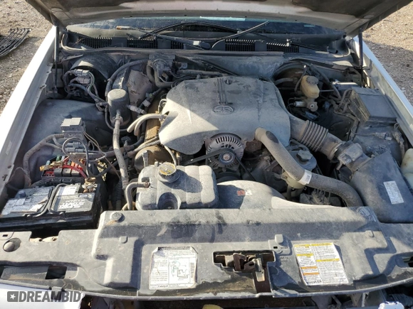 2000 Ford Crown Victoria with VIN 2FAFP73W5YX181565, listed as a Copart auction lot 77098594 with 180,439 mi miles and Salvage Title. Bid and sale history available at carsss.com. Image 12.