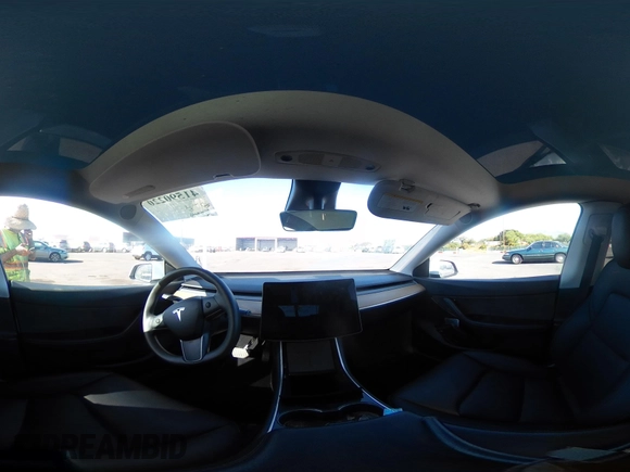 2020 Tesla Model Y Long Range z VIN 5YJYGDEE3LF043800, wystawiony jako IAAI lot #41590220 z przebiegiem 62 341 mil mil oraz . Historia ofert i sprzedaży dostępna na DreamBid. Obrazek 21.