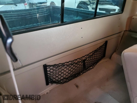 1999 Ford Ranger XL z VIN 1FTYR14V6XPB24151, wystawiony jako Copart lot #56316045 z przebiegiem 195 845 mil mil oraz Szkoda całkowita • Salvage title. Historia ofert i sprzedaży dostępna na DreamBid. Obrazek 10.