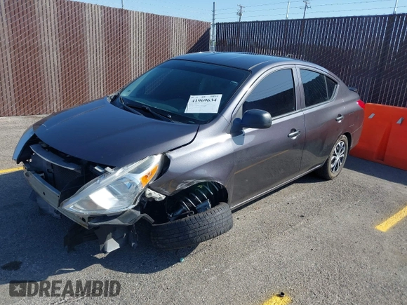 2015 Nissan Versa S Plus with VIN 3N1CN7AP9FL809885, listed as a IAAI auction lot 41969634 with 111,715 mi miles. Bid and sale history available at carsss.com. Image 2.