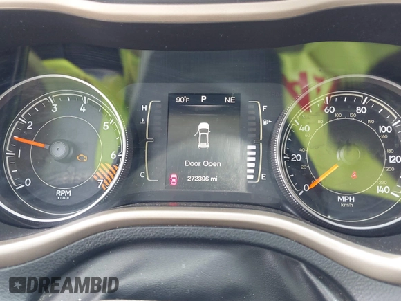 2015 Jeep Cherokee Sport with VIN 1C4PJLAB0FW660722, listed as a IAAI auction lot 42480650 with 272,396 mi miles and . Bid and sale history available at DreamBid. Image 7.