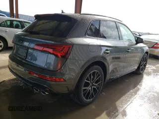 2023 Audi SQ5 Premium Plus with VIN WA1B4AFY5P2035643, listed as a Copart auction lot 59075603 with 4,277 mi miles. Bid and sale history available at carsss.com. Image 3.