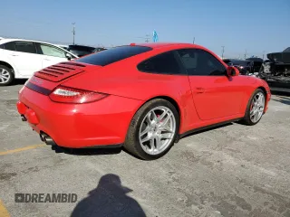 2010 Porsche 911 Carrera S z VIN WP0AB2A97AS720117, wystawiony jako Copart lot #59217675 z przebiegiem 120 497 mil mil oraz Szkoda całkowita • Salvage title. Historia ofert i sprzedaży dostępna na DreamBid. Obrazek 3.