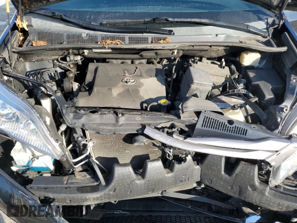 2015 Toyota Sienna XLE with VIN 5TDYK3DC9FS634349, listed as a Copart auction lot 50450305 with 150,569 mi miles and Salvage Title. Bid and sale history available at DreamBid. Image 14.