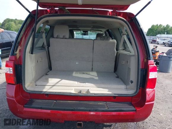 2014 Ford Expedition Max Limited с VIN 1FMJK2A51EEF35932, выставлен на аукционе IAAI как лот 42170980 с пробегом 179 843 миль миль и . История ставок и продаж доступна на DreamBid. Изображение 12.