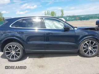 2020 Porsche Cayenne z VIN WP1AA2AYXLDA02335, wystawiony jako IAAI lot #42274256 z przebiegiem 69 113 mil mil oraz . Historia ofert i sprzedaży dostępna na DreamBid. Obrazek 13.