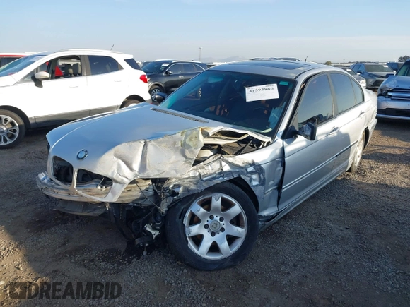 1999 BMW 3 Series 323i with VIN WBAAM3335XFP60154, listed as a IAAI auction lot 41593866 with 189,367 mi miles. Bid and sale history available at carsss.com. Image 6.