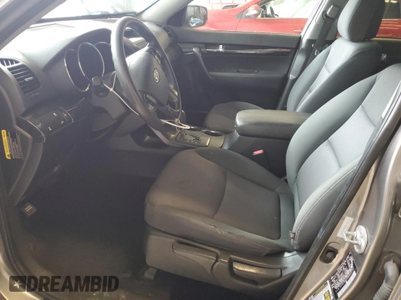 2013 Kia Sorento LX with VIN 5XYKTDA23DG420701, listed as a Copart auction lot 63235625 with 180,322 mi miles and Salvage title. Bid and sale history available at DreamBid. Image 7.