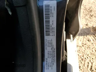 2016 Chrysler 200 S z VIN 1C3CCCBB3GN138217, wystawiony jako Copart lot #53496775 z przebiegiem 160 685 mil mil oraz Szkoda całkowita • Salvage title. Historia ofert i sprzedaży dostępna na DreamBid. Obrazek 15.