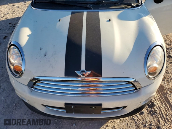 2015 MINI Cooper Coupe with VIN WMWSX1C55FT508115, listed as a Copart auction lot 81240644 with 105,471 mi miles and Salvage Title. Bid and sale history available at carsss.com. Image 11.