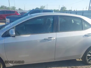 2017 Toyota Corolla L с VIN 5YFBURHEXHP607459, выставлен на аукционе IAAI как лот 42002669 с пробегом 112 551 миль миль и . История ставок и продаж доступна на DreamBid. Изображение 14.