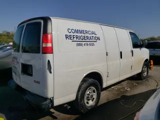 2013 GMC Savana Cargo Van with VIN 1GTW7FCA1D1112707, listed as a Copart auction lot 74933114 with 224,096 mi miles and Salvage Title. Bid and sale history available at carsss.com. Image 3.