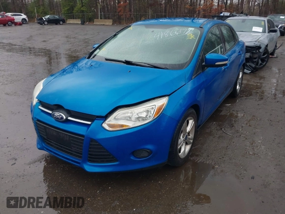 2014 Ford Focus SE with VIN 1FADP3F28EL193582, listed as a IAAI auction lot 41866782 with 166,733 mi miles. Bid and sale history available at carsss.com. Image 2.