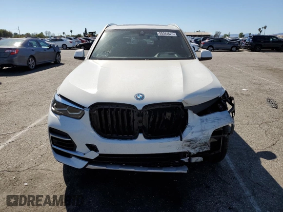 2023 BMW X5 xDrive45e z VIN 5UXTA6C02P9P99227, wystawiony jako Copart lot #50364625 z przebiegiem Nie podano mil oraz Szkoda całkowita • Salvage title. Historia ofert i sprzedaży dostępna na DreamBid. Obrazek 5.