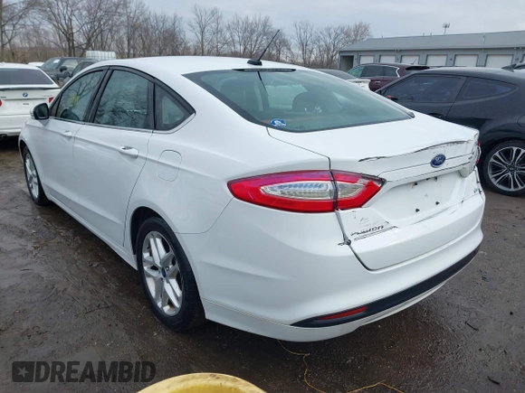 2015 Ford Fusion SE with VIN 3FA6P0H70FR185771, listed as a IAAI auction lot 41485907 with 186,353 mi miles. Bid and sale history available at carsss.com. Image 3.