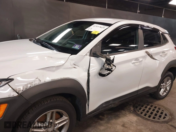 2019 Hyundai Kona SE with VIN KM8K1CAA9KU280118, listed as a IAAI auction lot 41937825 with 73,437 mi miles and . Bid and sale history available at carsss.com. Image 6.