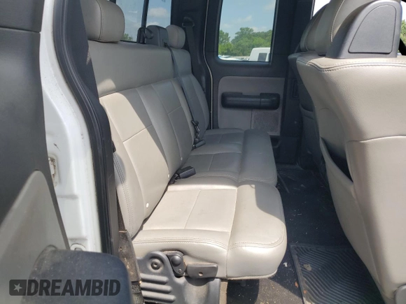 2004 Ford F-150 XLT z VIN 1FTPX04574KC02358, wystawiony jako Copart lot #61092185 z przebiegiem 32 876 mil mil oraz Szkoda całkowita • Salvage title. Historia ofert i sprzedaży dostępna na DreamBid. Obrazek 10.